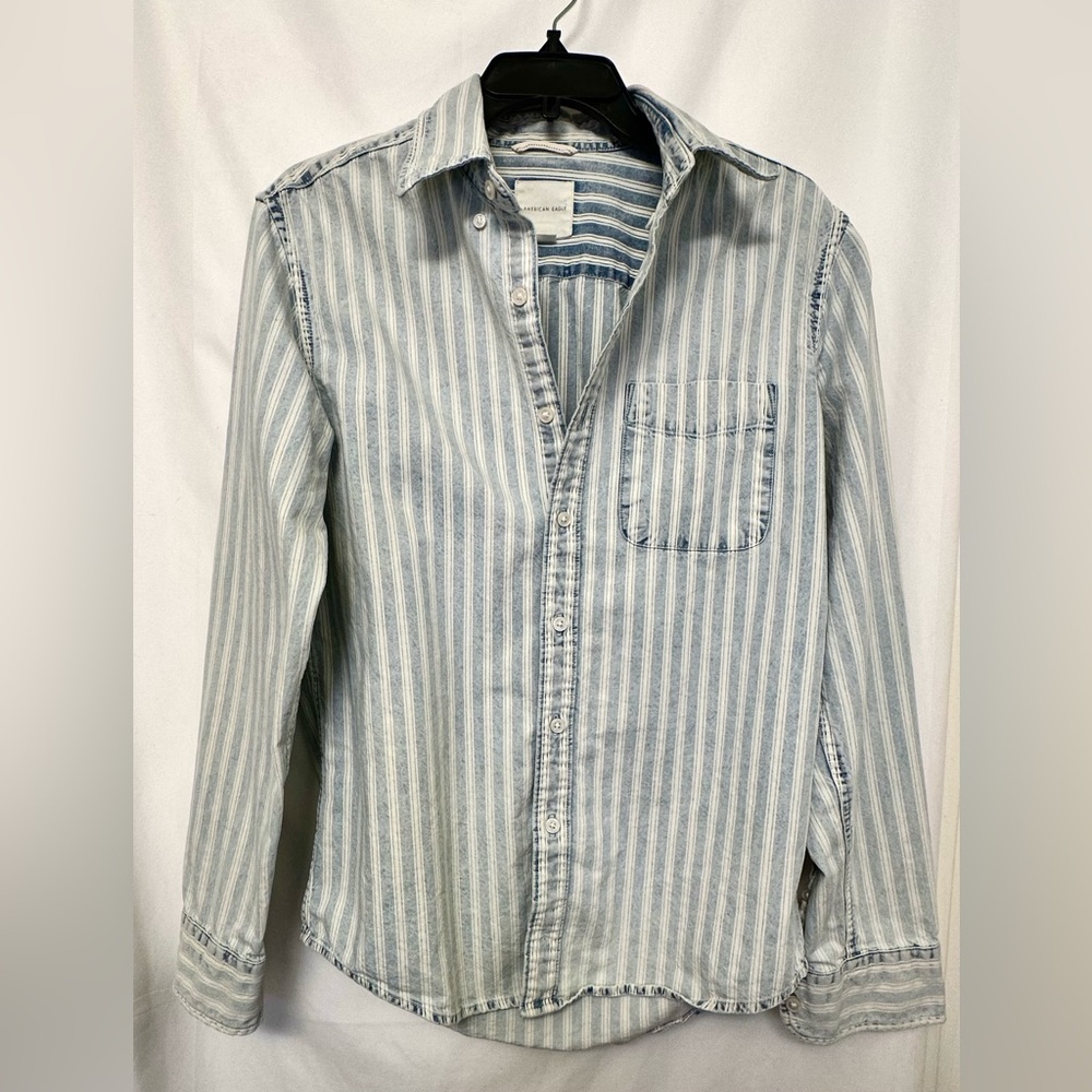 American Eagle Striped Button-Down Shirt – Women’s Small